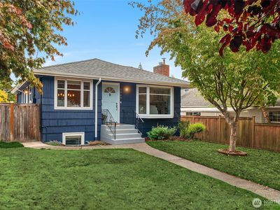 6040 49th Avenue SW, Seattle, WA, 98136