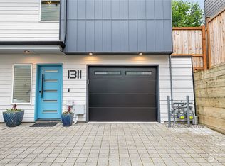 1311 N 50th St, Seattle, WA 98103