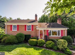 6112 Fox Hill St, Springfield, VA 22150