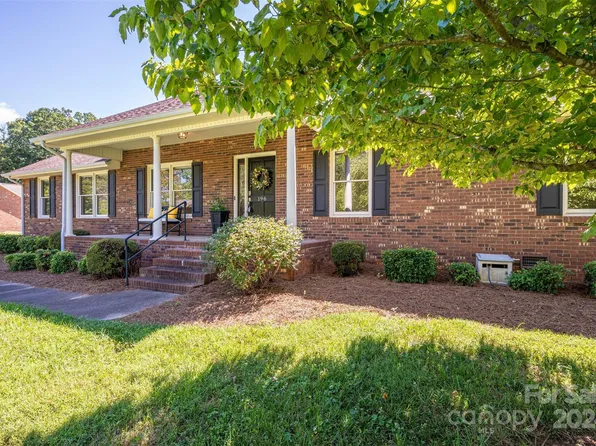 196 Lariat Dr, Lincolnton, NC 28092