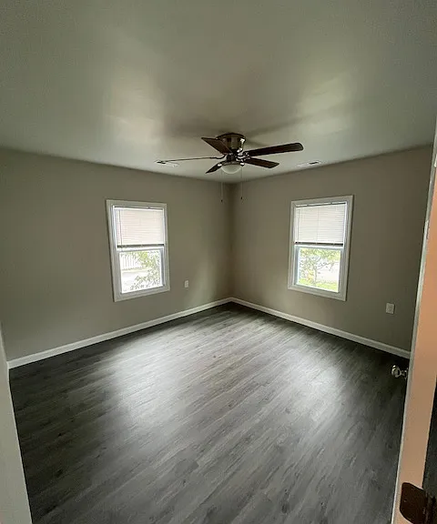 1300 Phelps Ave — Photo 4