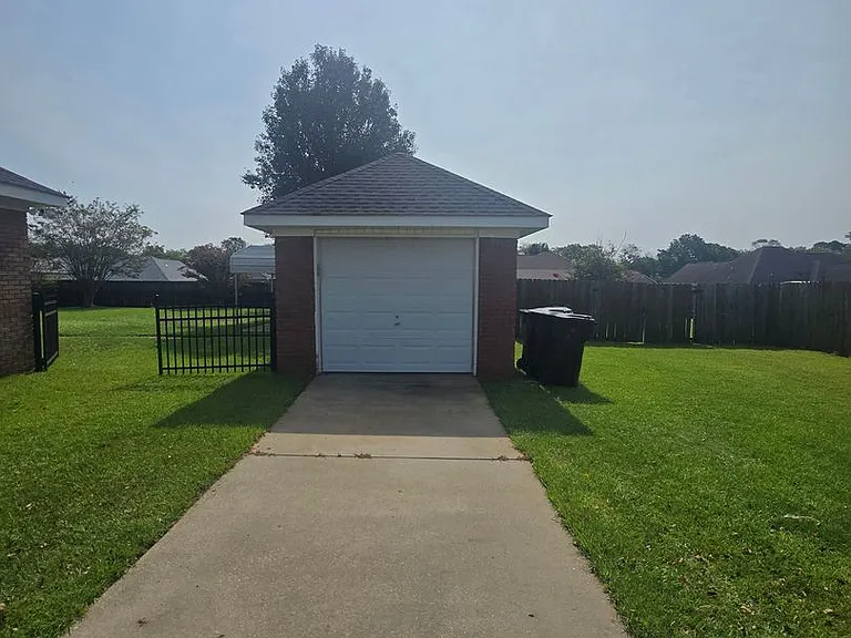 198 Hannah Rd — Photo 9