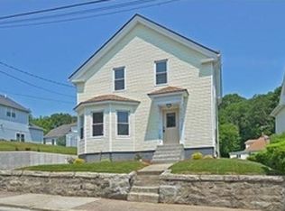 607 Fairmount St, Woonsocket, RI 02895