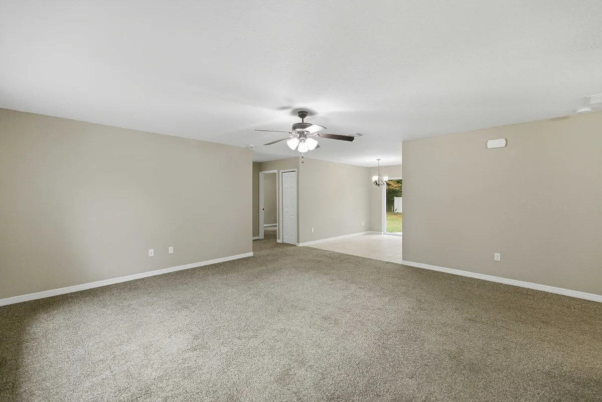 Building Photo - 5447 NW 54th Pl