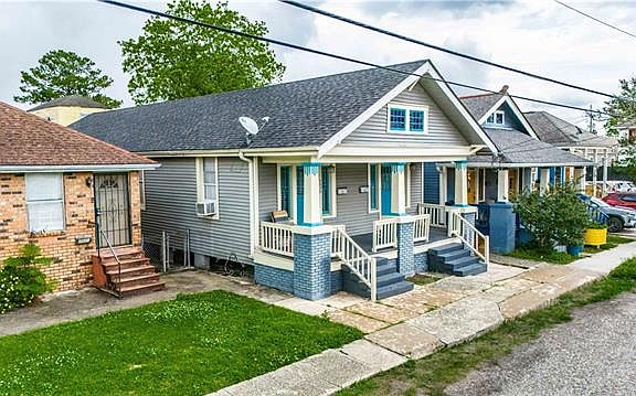 3rd image of 2837 Oreilly St