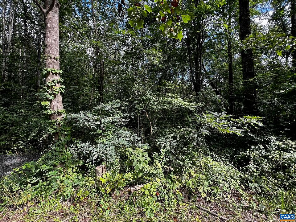2nd image of Greene Acres Rd