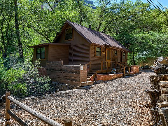 4th image of 435 OAK Trail