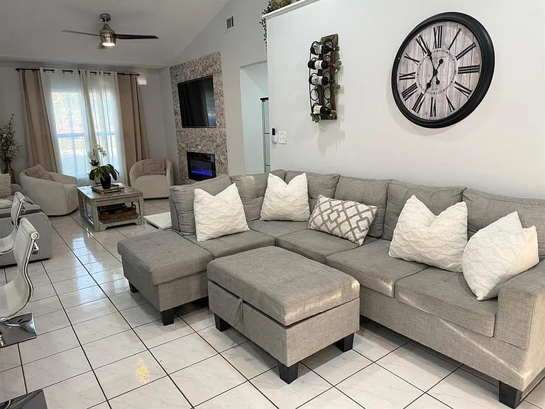 2906 Vienna Ln — Photo 5
