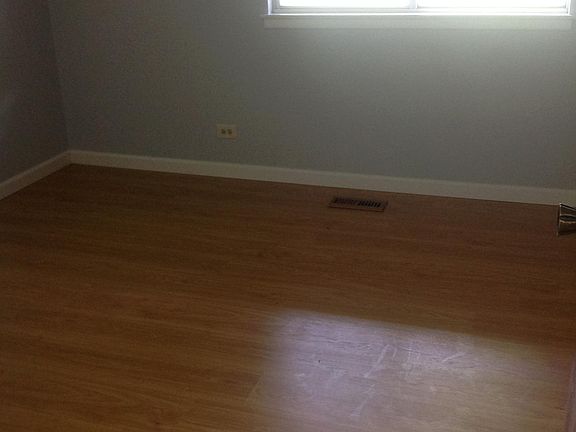 5th image of 350 Newgate Ct Unit Z1