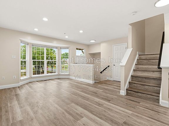 5th image of 10299 Wimbledon Pl