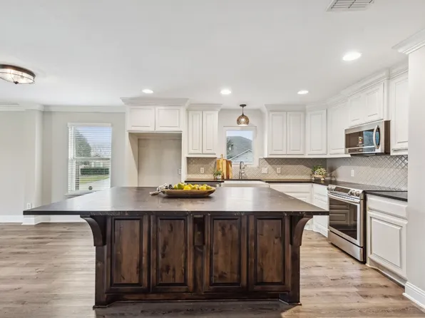 1214 Wenatchee Dr, Krum, TX 76249