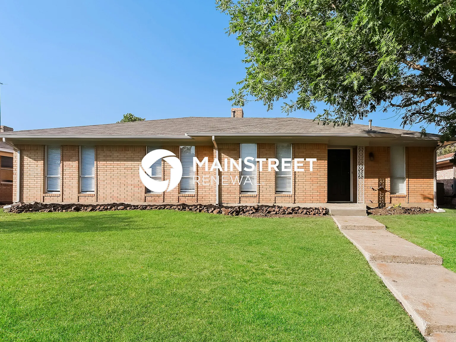 1826 El Paso St — Photo 1