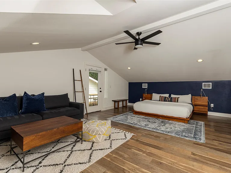 1129 Henninger St #B — Photo 20