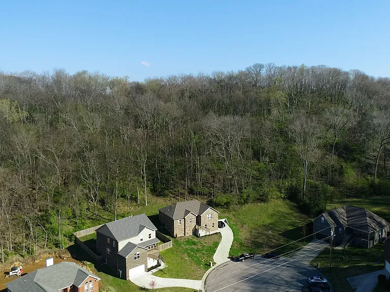 213 Indian Summer Ct — Photo 3