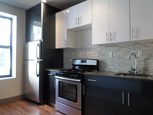 Rented by Zuz Realty | media 57