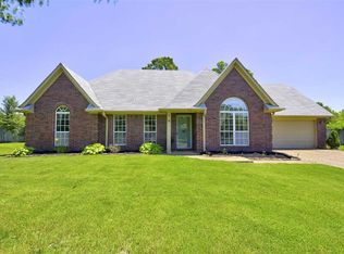 35 Cameron Dr, Oakland, TN 38060