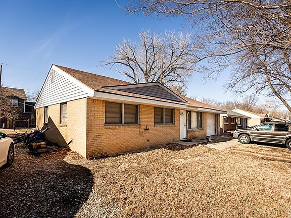 2nd image of 1415 Hartford Rd