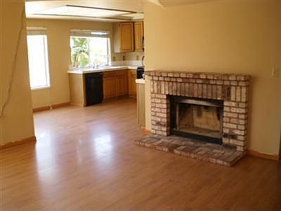 5th image of 1015 Alden Glen Dr