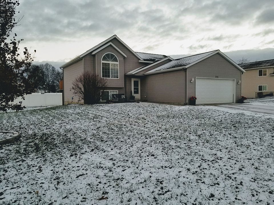 1st image of 374 Edgewood Dr