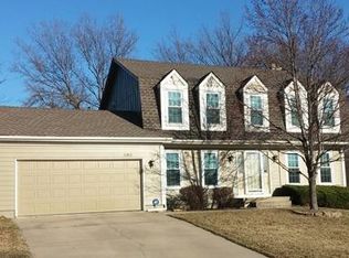 11421 S Hunter Dr, Olathe, KS 66061