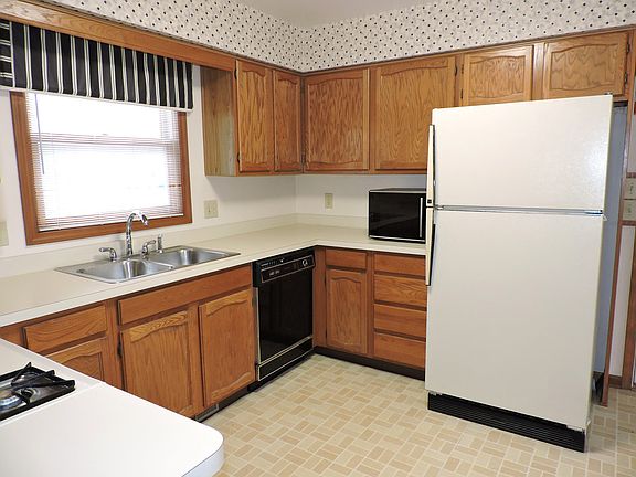 5th image of 5712 Bloomfield Dr