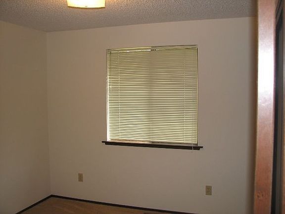 4th image of 12630 265th Ave SE