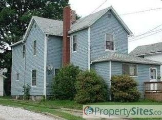 1037 Columbus Ave, Barberton, OH 44203