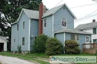 1037 Columbus Ave photo 1