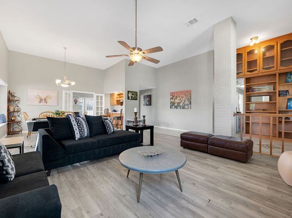 1137 Baxter Dr