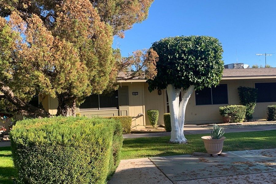 1st image of 10951 W Santa Fe Dr