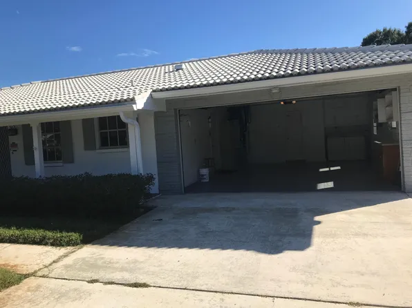 11660 68th Ave, Seminole, FL 33772