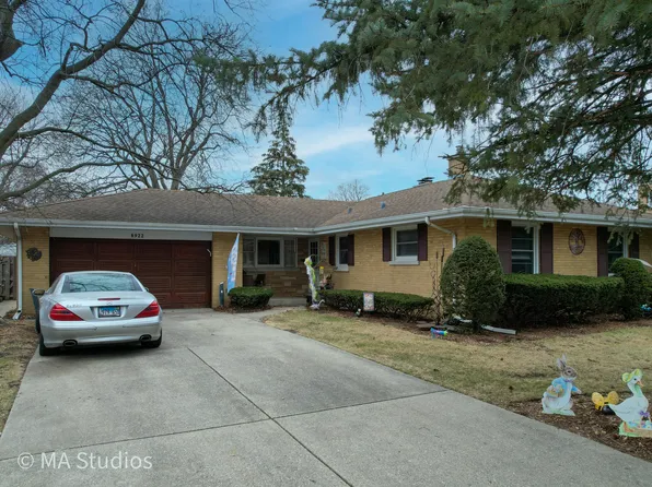 8922 Parkside Ave, Morton Grove, IL 60053
