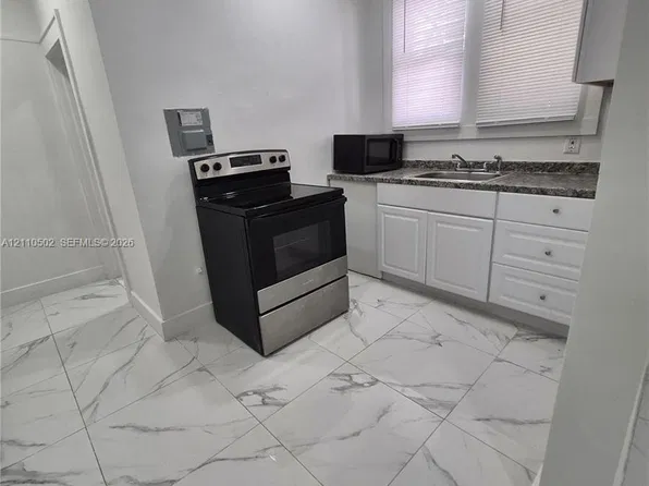 2144 SW 6th St, Miami, FL