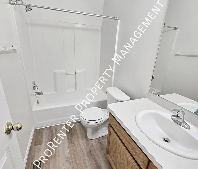 4409 S 900 W — Photo 16