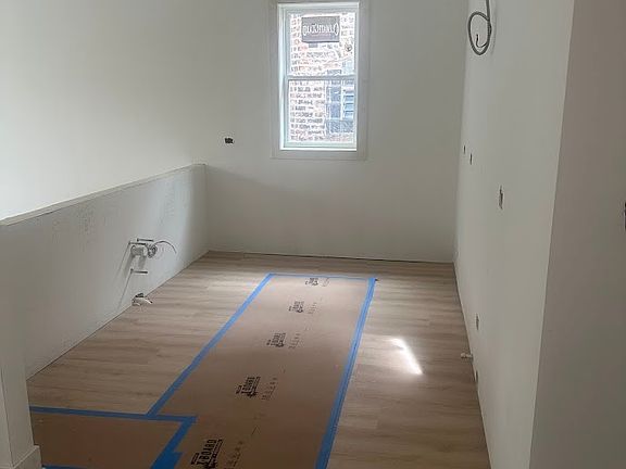 5th image of 1448 W Diversey Pkwy #2