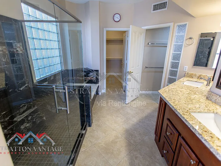 6152 W Irma Ln — Photo 32
