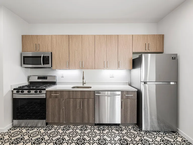 438 Memphis St #21 — Photo 7