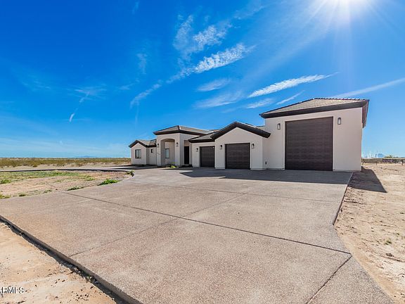 3rd image of 37727 W CALLE DE ORO --