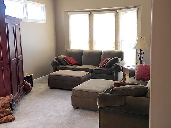 3rd image of 18616 Jones Cir