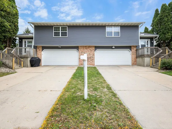 824 N Clover Ln, Cottage Grove, WI 53527