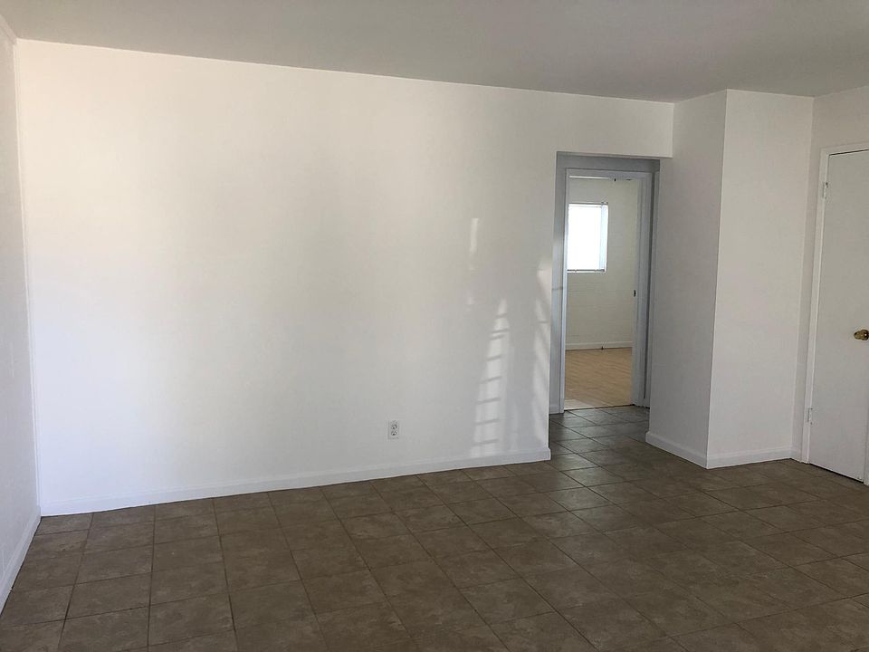 1st image of 1233 S 55th St