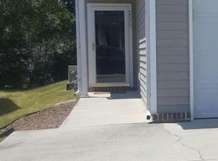 2049 Persimmon Ridge Dr, Raleigh, NC 27604