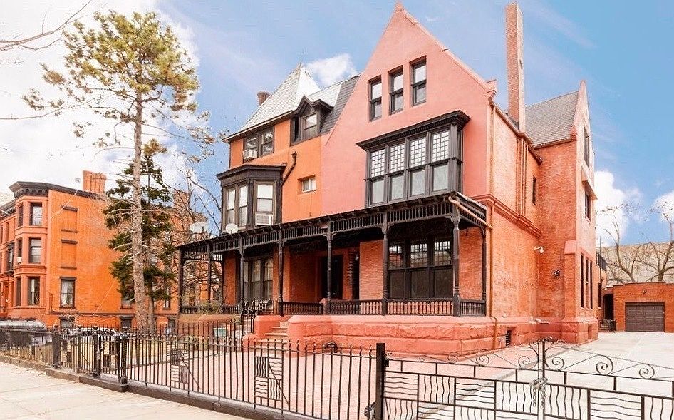1st image of 179 New York Ave #1
