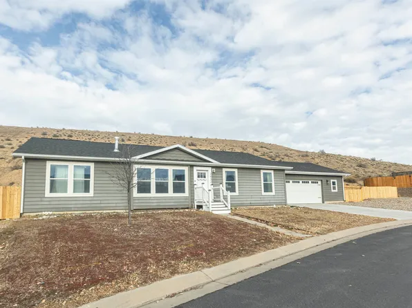 2432 Pioneer Way, Rifle, CO 81650