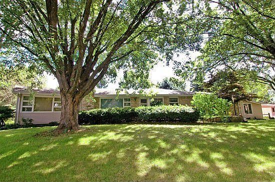 1st image of 8N597 Wildwood Dr