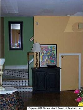 4th image of 16 Dreyer Ave #A