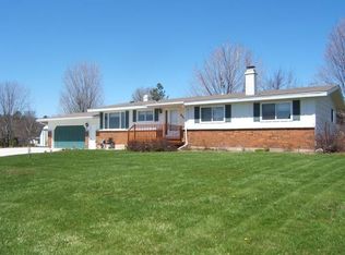 995 E Robin Ln, Shawano, WI 54166
