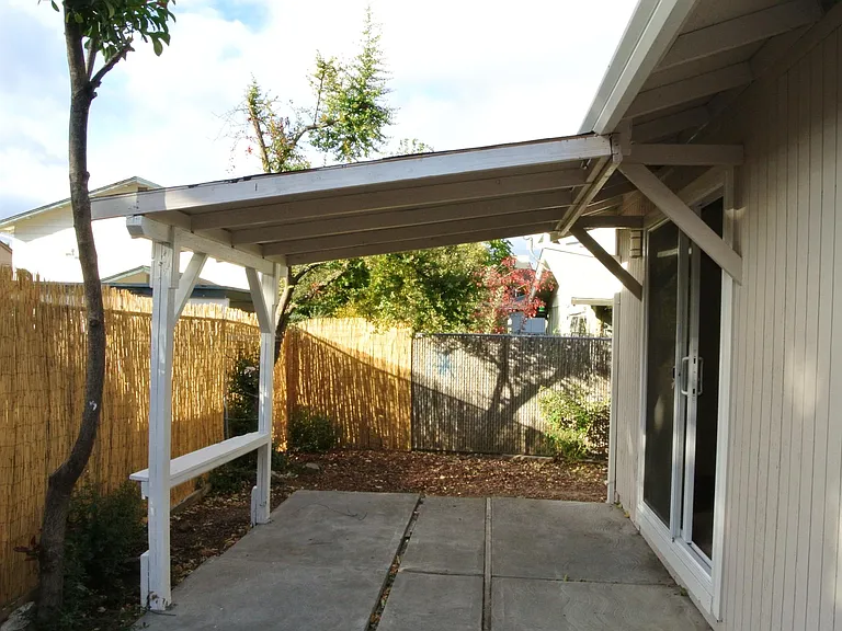 727 Rocky Road Dr — Photo 32