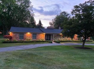 1708 Timson Ln, Bloomfield Hills, MI 48302