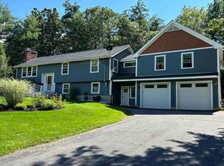 15 Butterfield Ln, Stratham, NH 03885